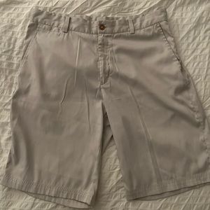 Nike. Light Gray Golfing Dri-Fit Shorts. Size 30.